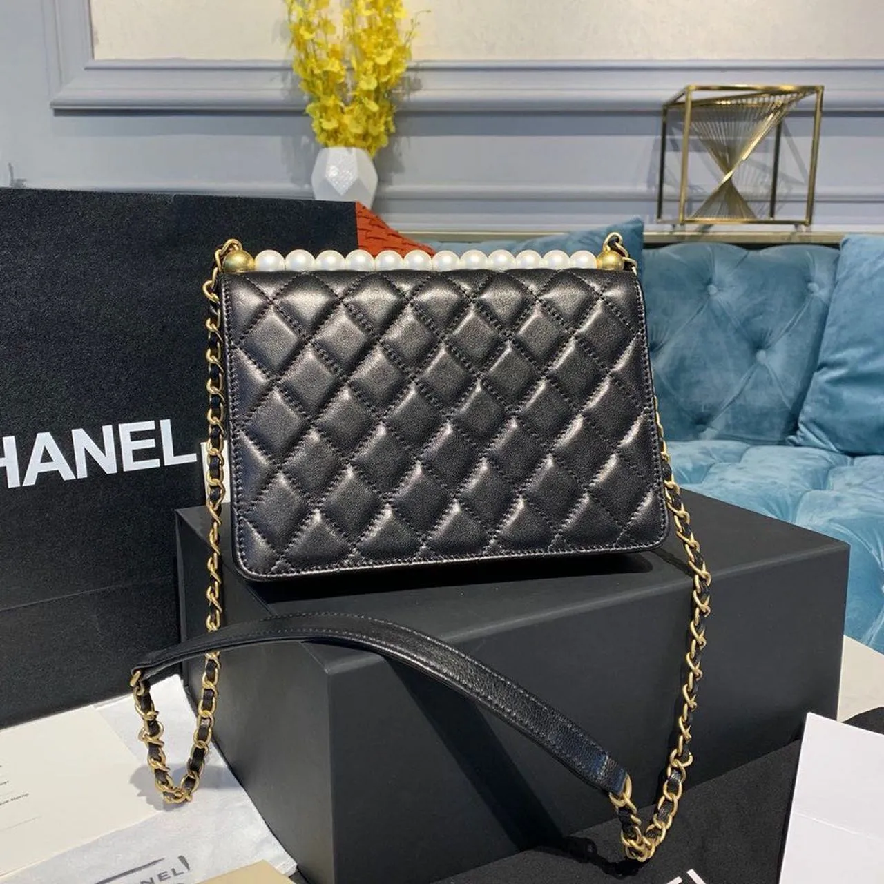 CHLShort Pearl Handle Bag Gold Toned Hardware Black For Women, Women&#8217;s Handbags, Shoulder And Crossbody Bags 8.2in/21cm AS0585