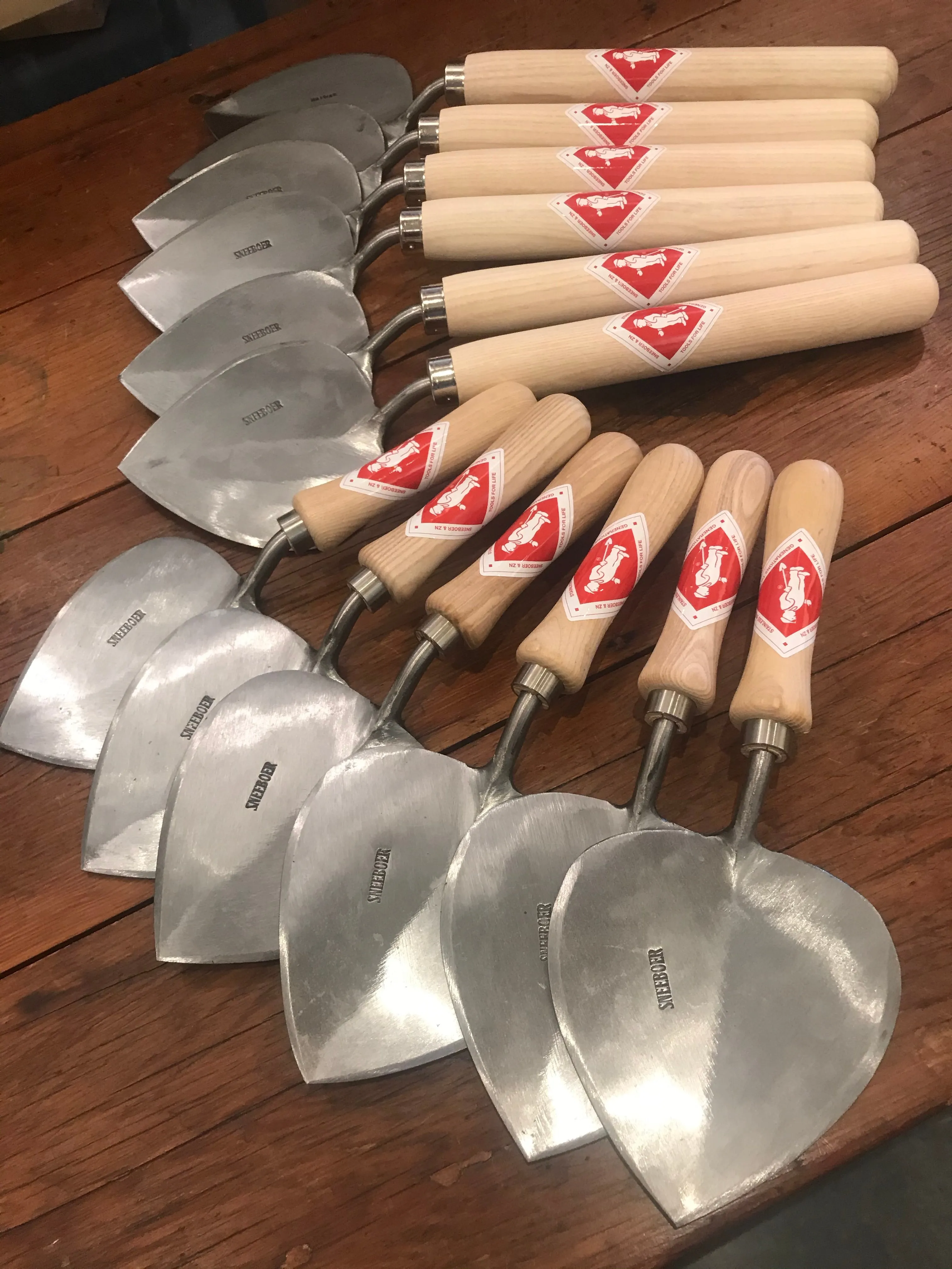Old Dutch Trowel